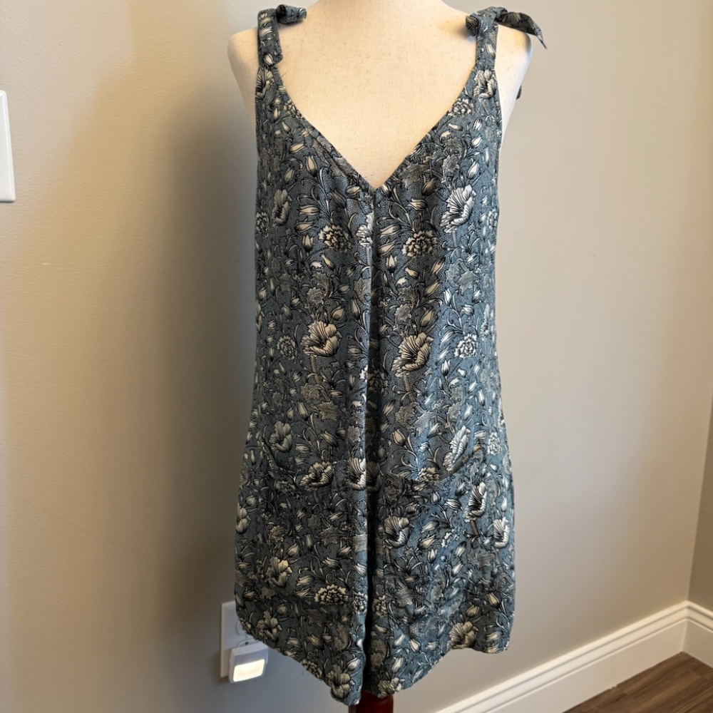 Khush Floral Jumper Shorts – Size Small – Like New